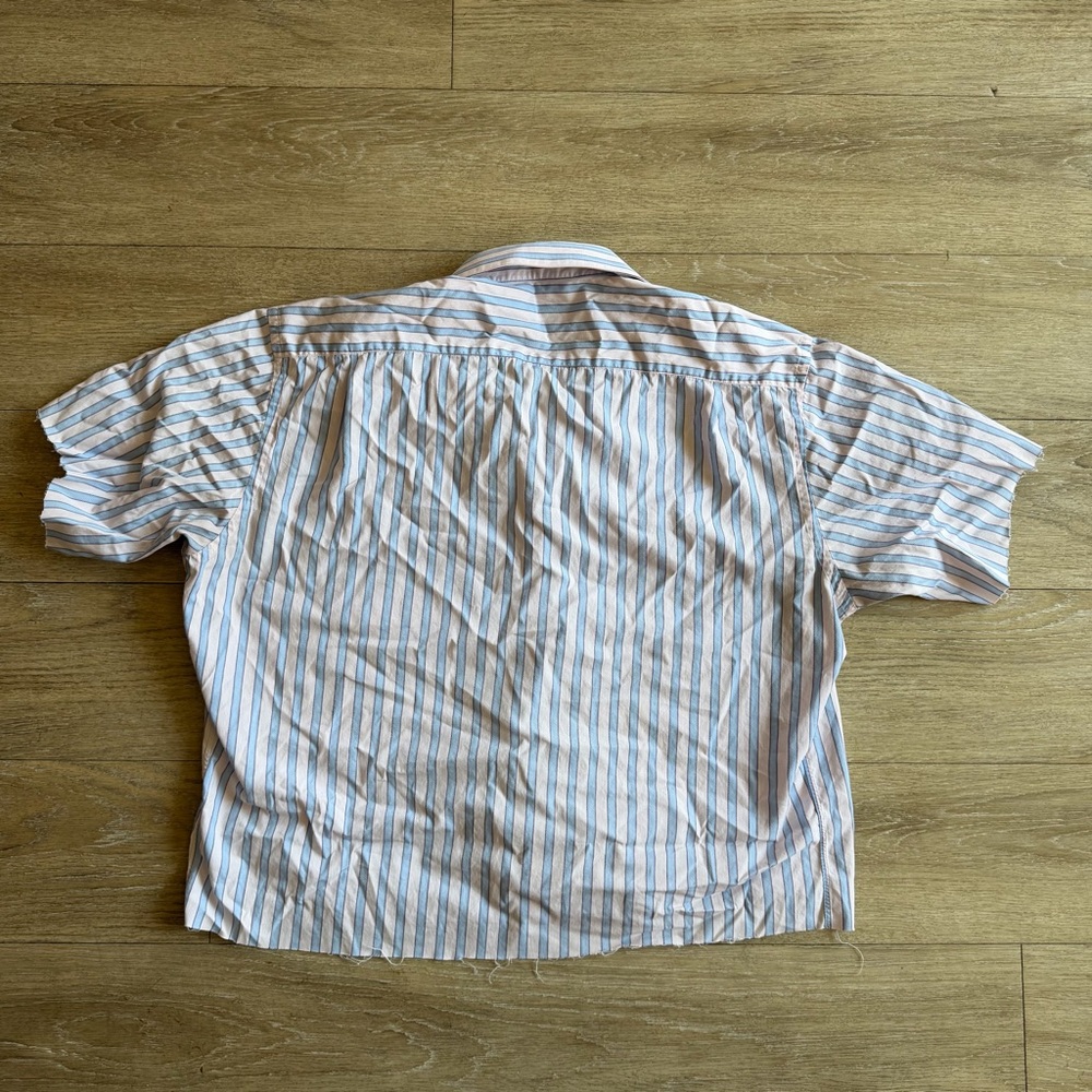 Men Short-Sleeve Button-Up Shirt in Light Blue & White Stripe - Picture 2 of 2